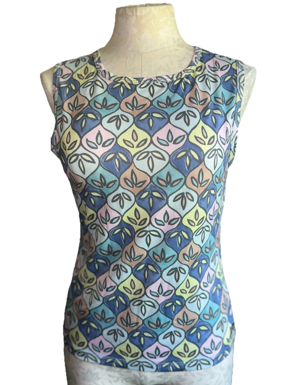 Athleta High Neck Sleeveless Pastel Geometric Tulip Floral Tank Top Size Medium